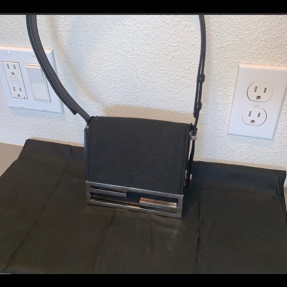 Authentic fendi RUNWAY black logo bag - Picture 5 of 8